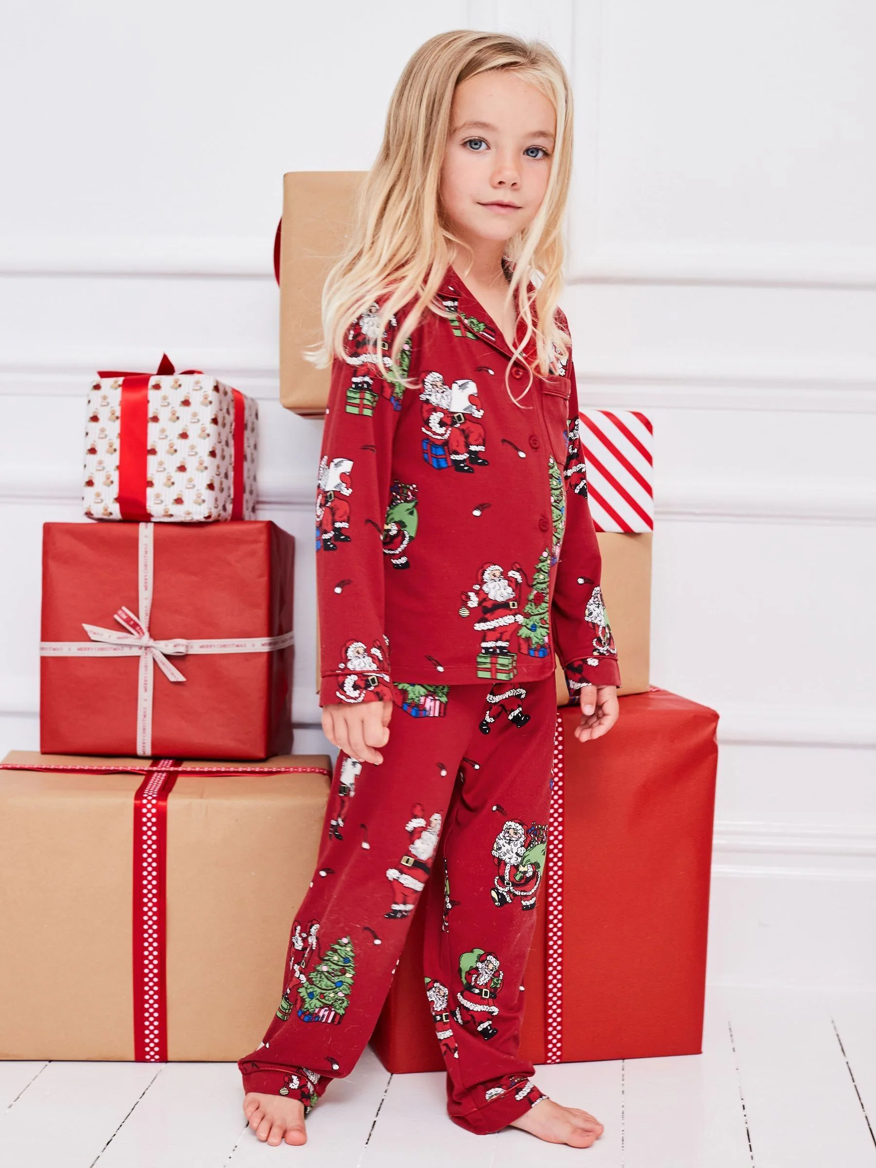 Chelsea Peers lange kerstpyjama met kerstman, sneeuwbalprint