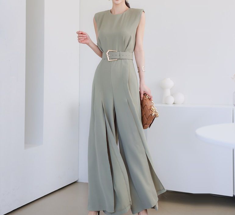 Aurora - Mouwloze jumpsuit met wijde pijpen en riem