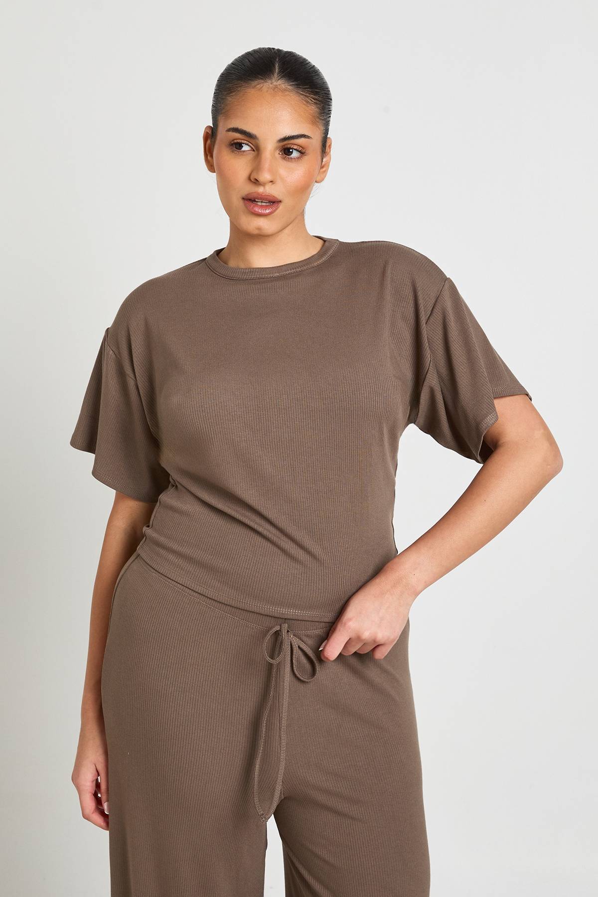 boohoo Ensemble Grande Taille Haut Court Taille Cintrée Et Pantalon Large