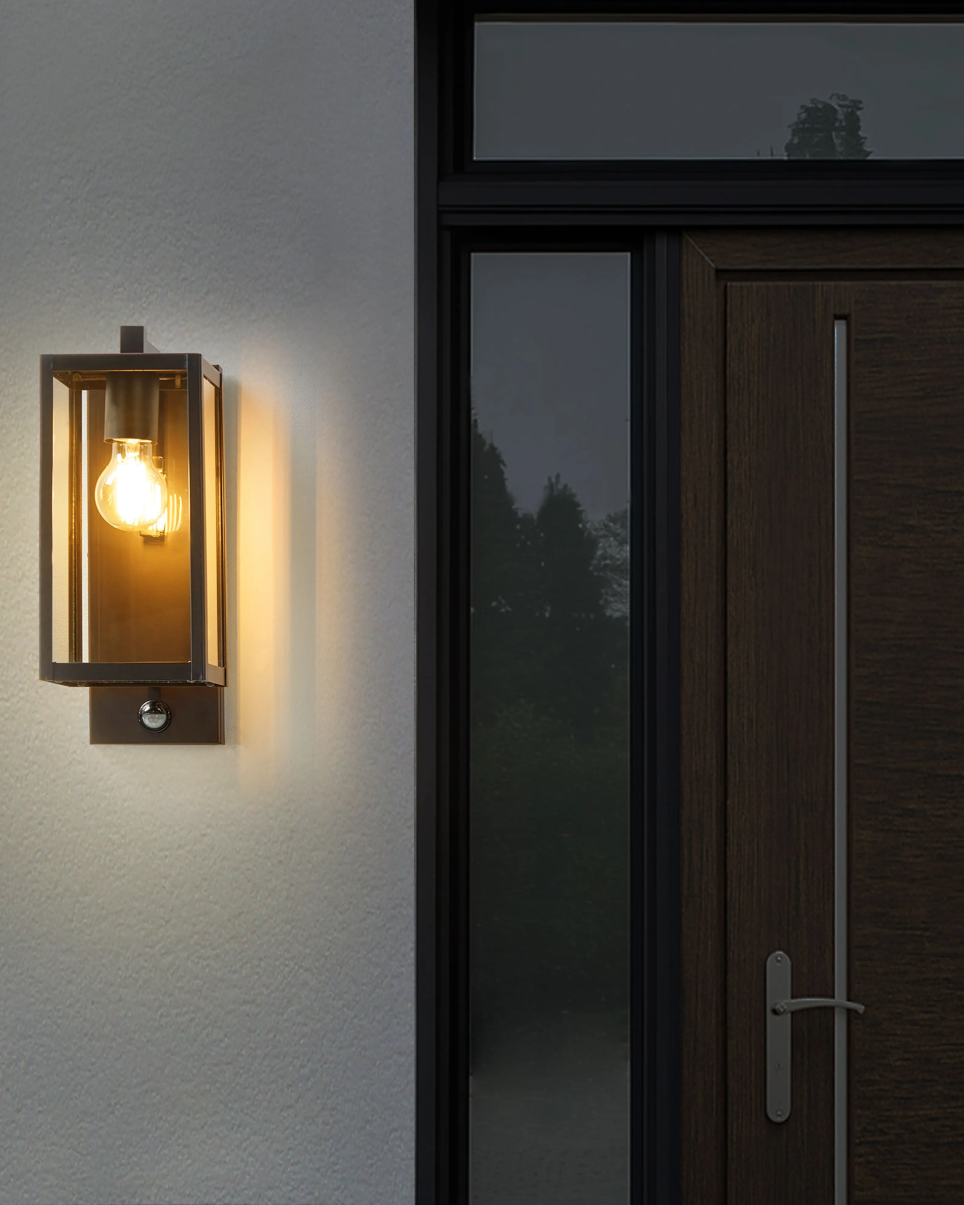 Buiten wandlamp MEGGET met bewegingssensor Zwart