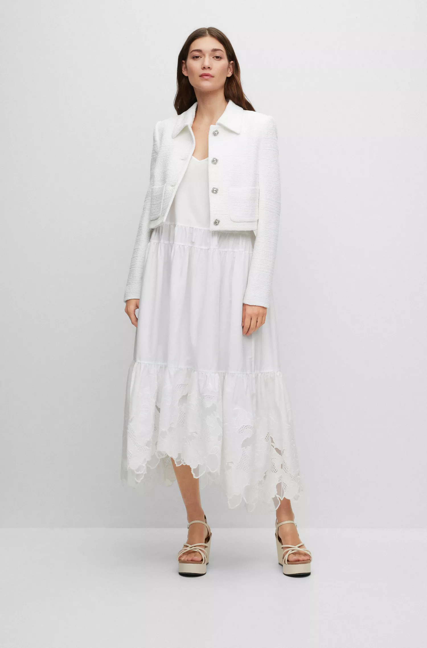 Vestido preto de algodão com alças finas e bordado inglês da BOSS.
