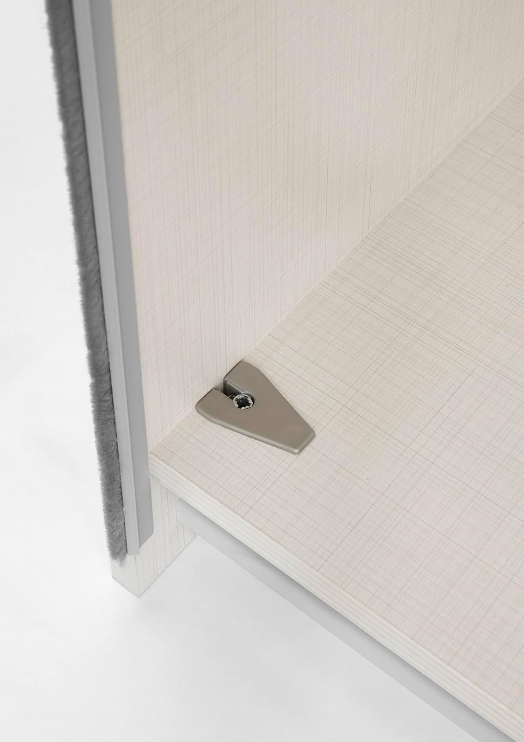 Staud Schwebetürenschrank 3-türig Includo, Dekor weiß, 222cm / 249cm / 68 cm (H/B/T), Basic