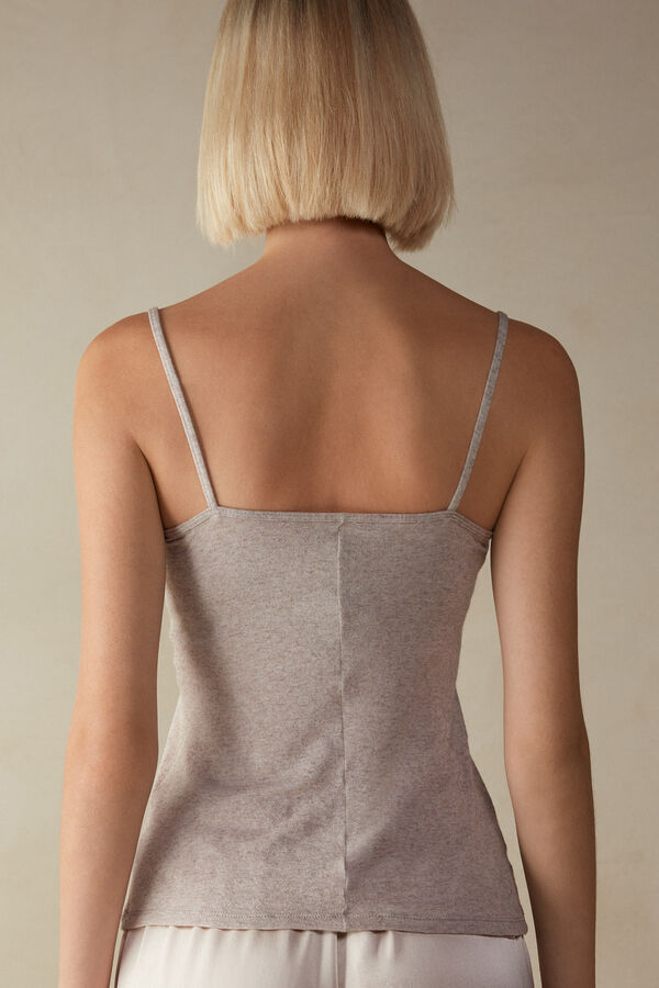 Blusa ultraleve em modal com cashmere e renda.