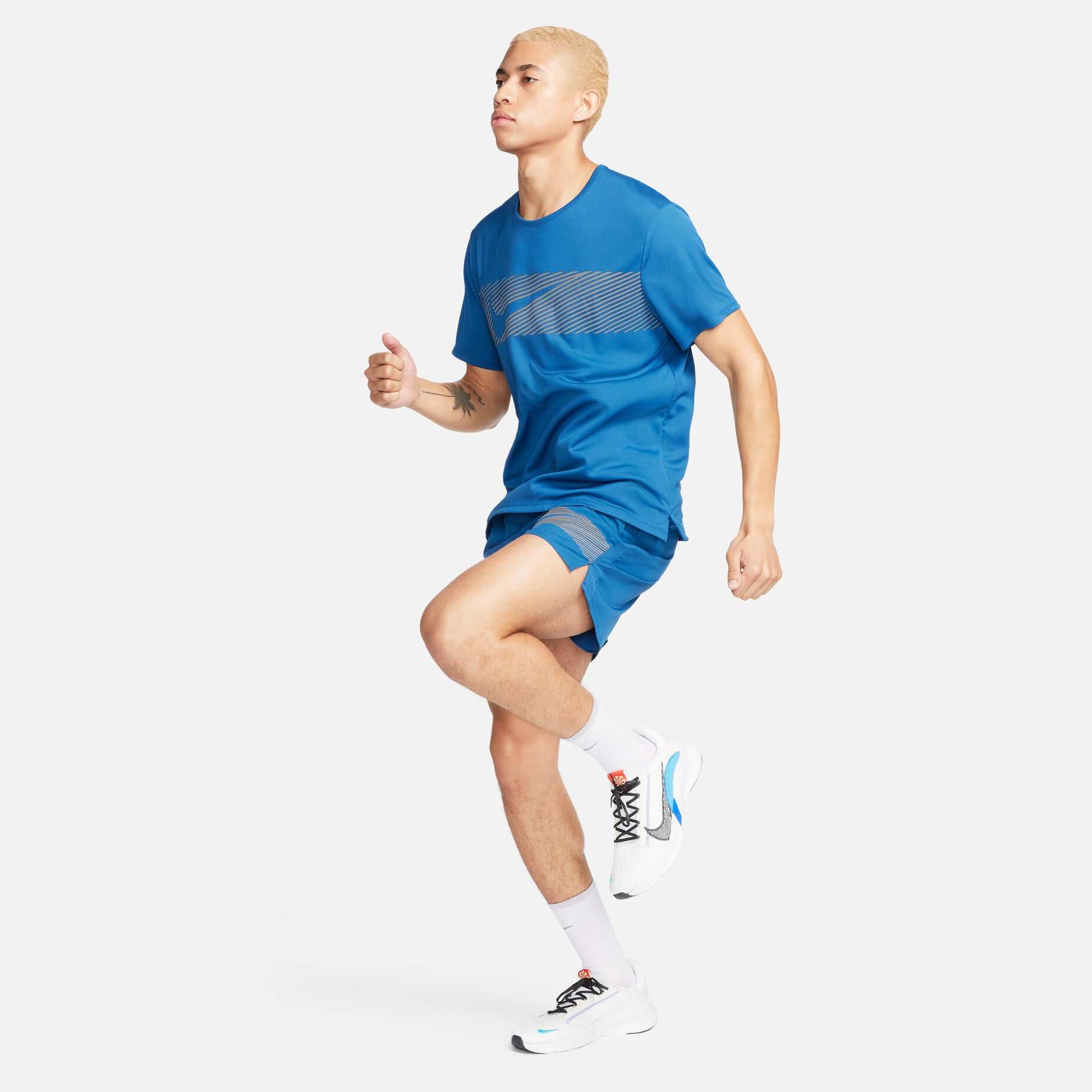 Nike| Herren Laufshirt MILLER FLASH