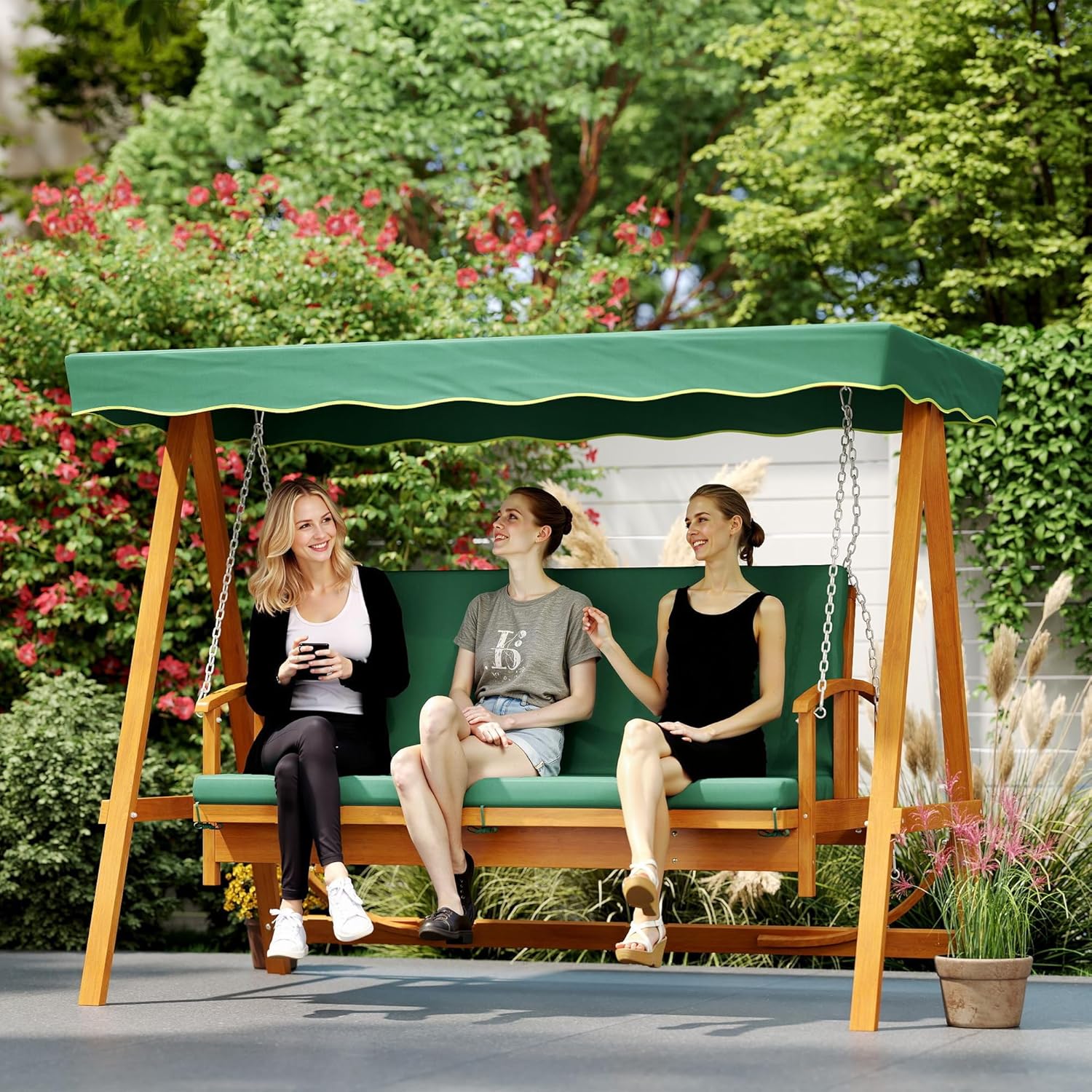 Outsunny 2 in 1 Hollywoodschaukel mit Liegefunktion, 3-Sitzer Gartenschaukel aus Holz, Holzschaukel mit Sonnendach Sitzauflage, Schaukelbank bis 330kg, für Garten, Terrasse, 236x130x181 cm, Dunkelgrün