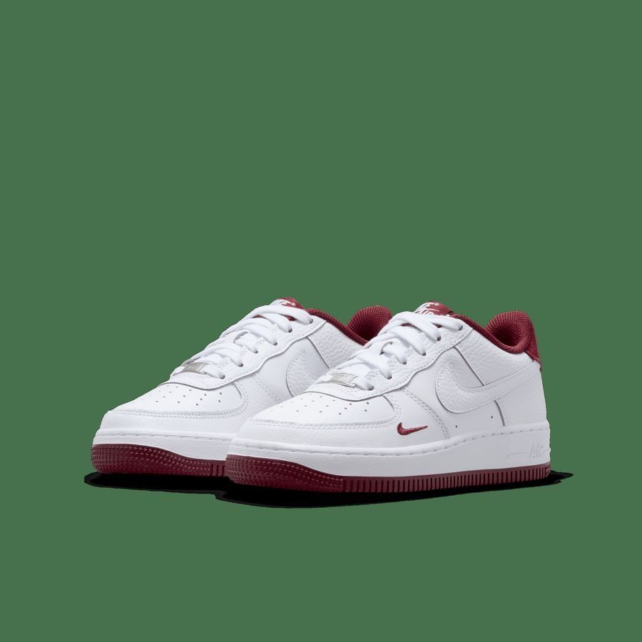 Nike Air Force 1 LV8