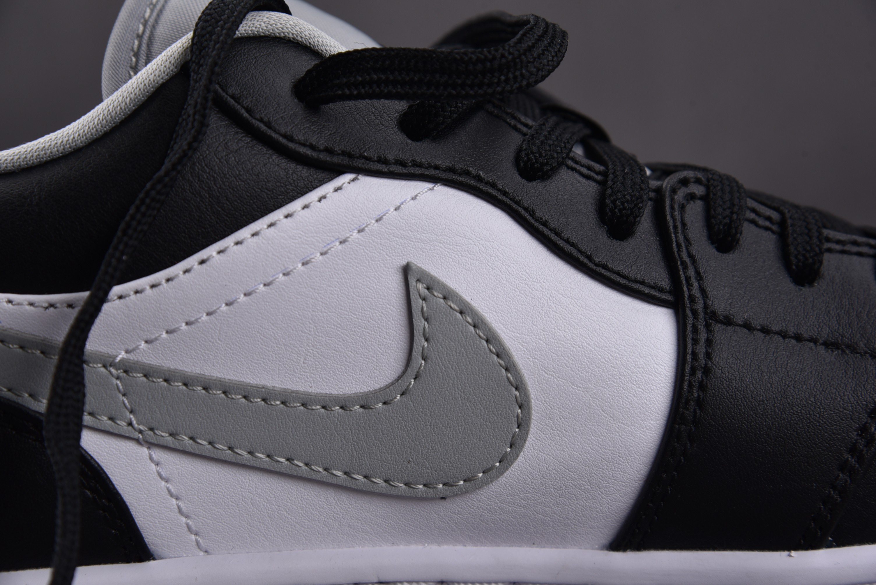 Jordan 1 Low Shadow