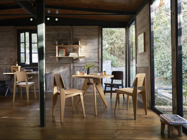 Vitra Rayonnage Mural wandplank naturel eiken diepzwart