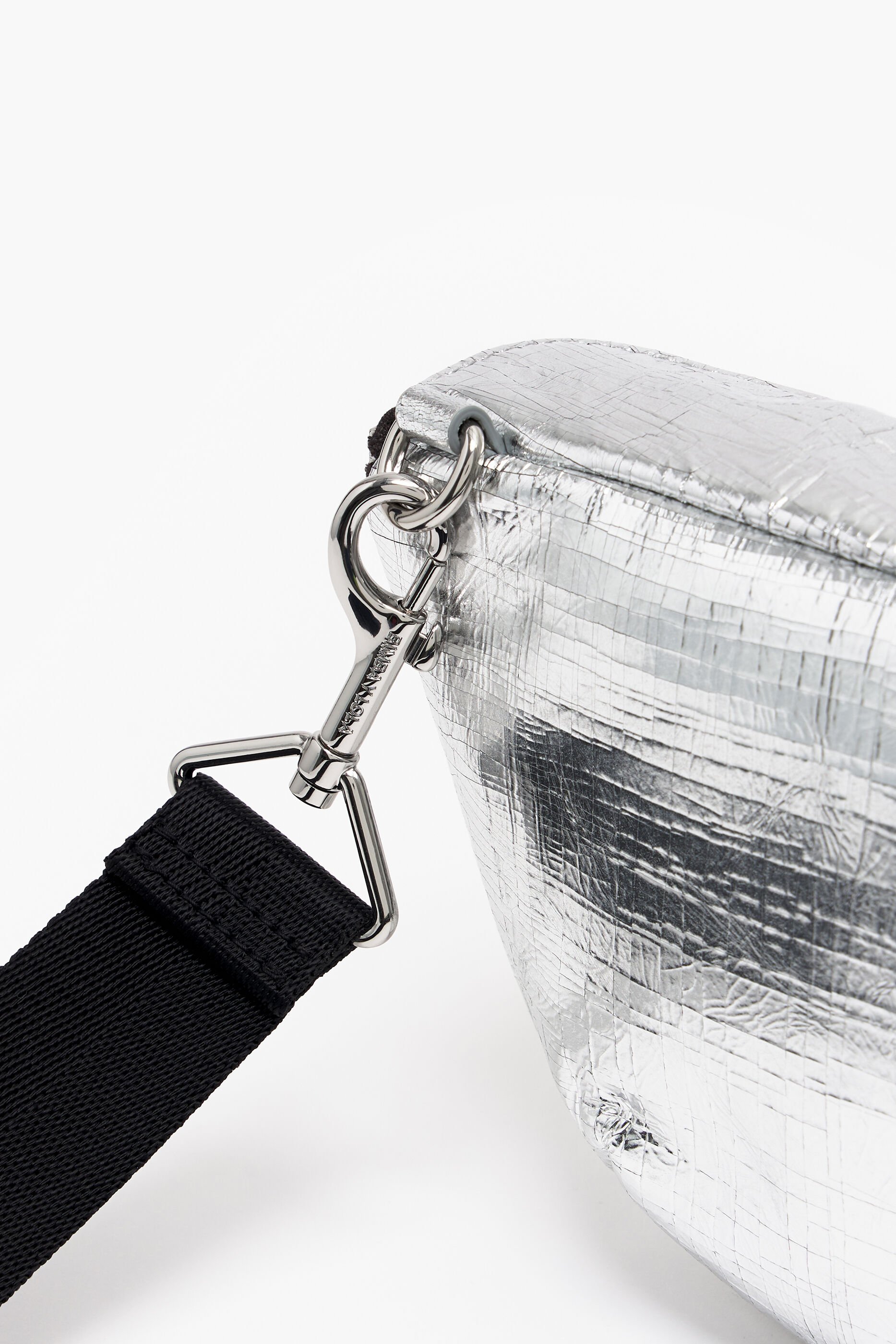 Pochete Pocket S em couro prateado