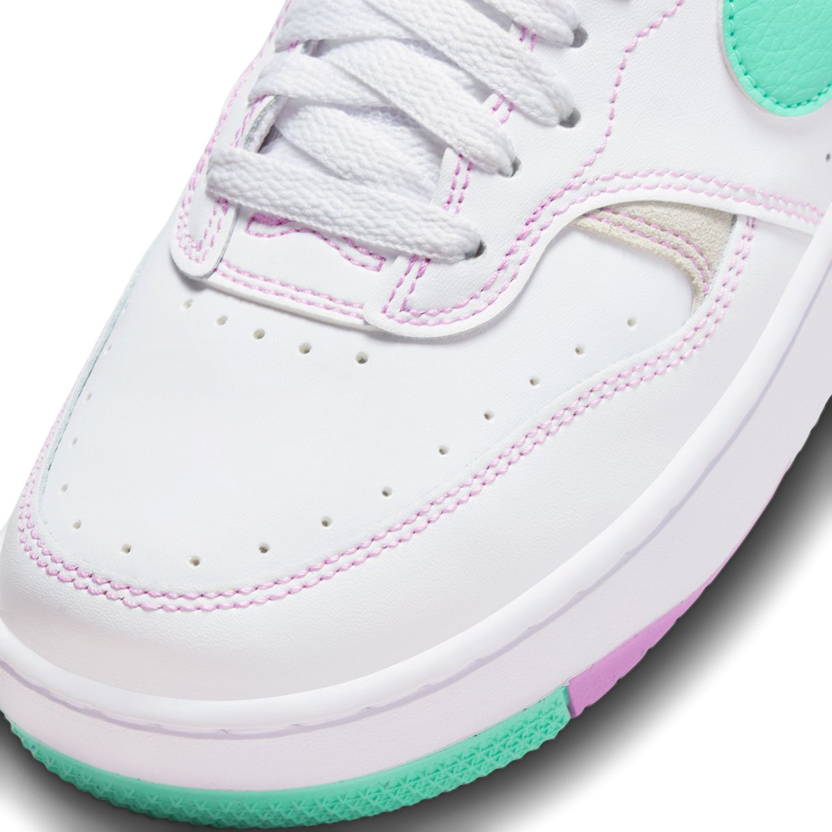 NIKE-Gamma-tg-Baskets - Talon plat - Blanc