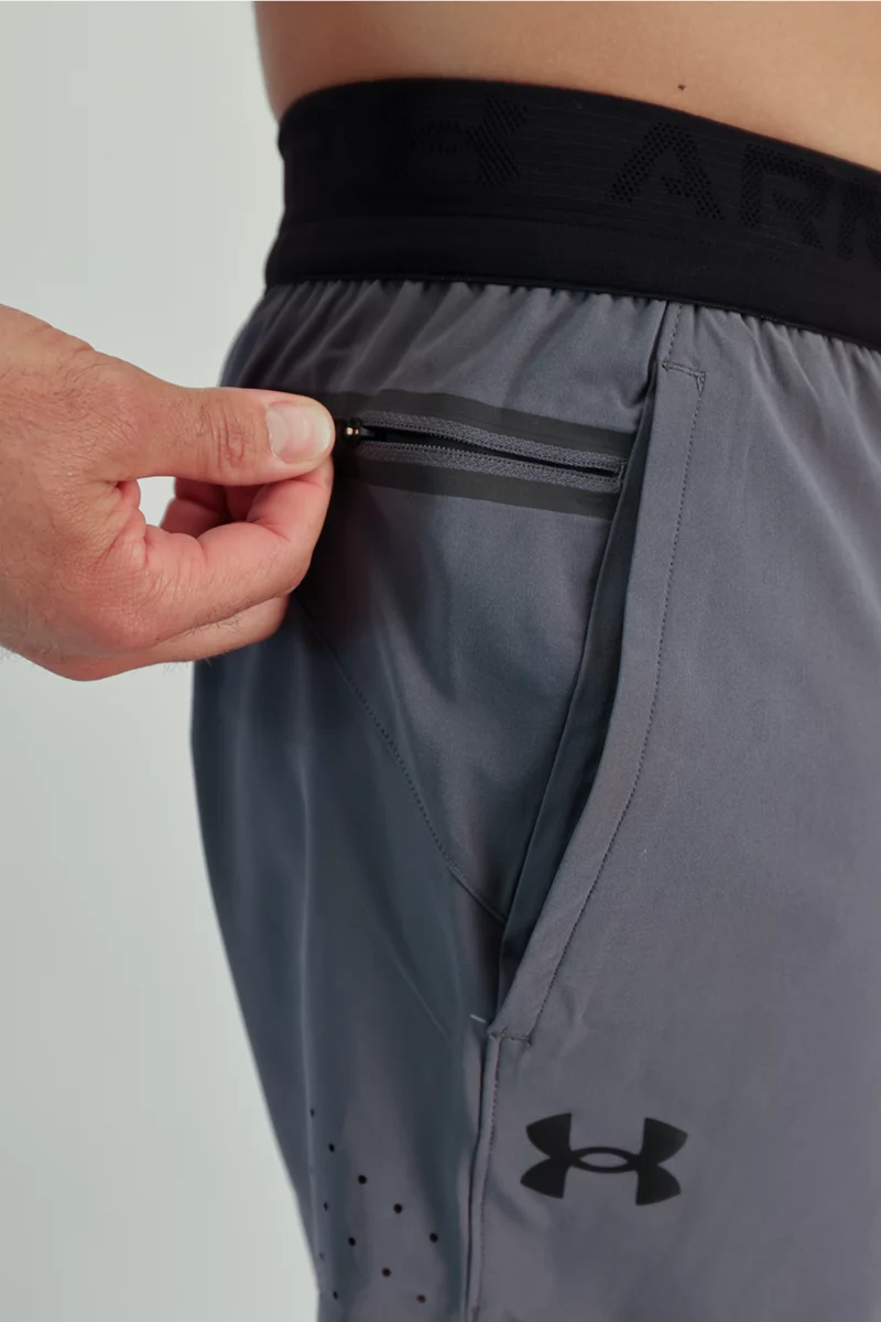 Under Armour UA Peak Woven Herren Short
