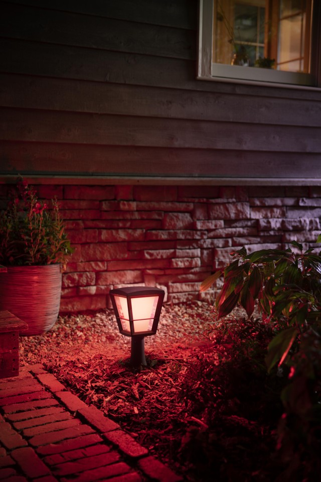 Philips Hue - Econic Pedestal Black - White & Color Ambiance - Udendørslampe