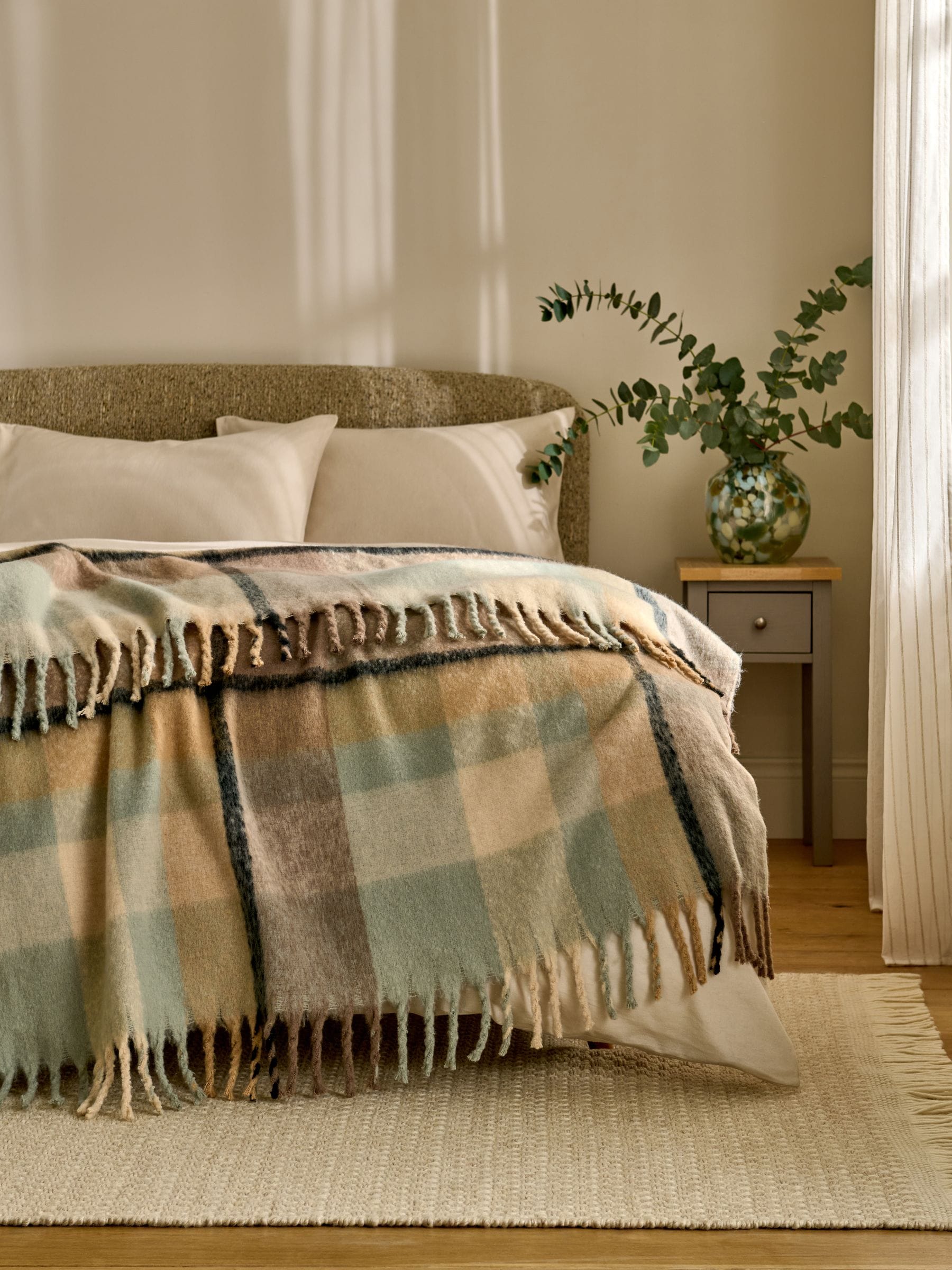 Cosy Check Throw