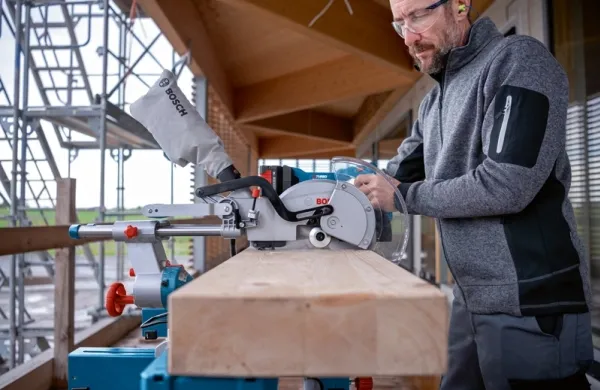 Bosch KAP-/GERINGSSAV GCM 18V-254 D SOLO - SOLO