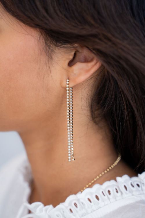 Lange oorhangers met parels