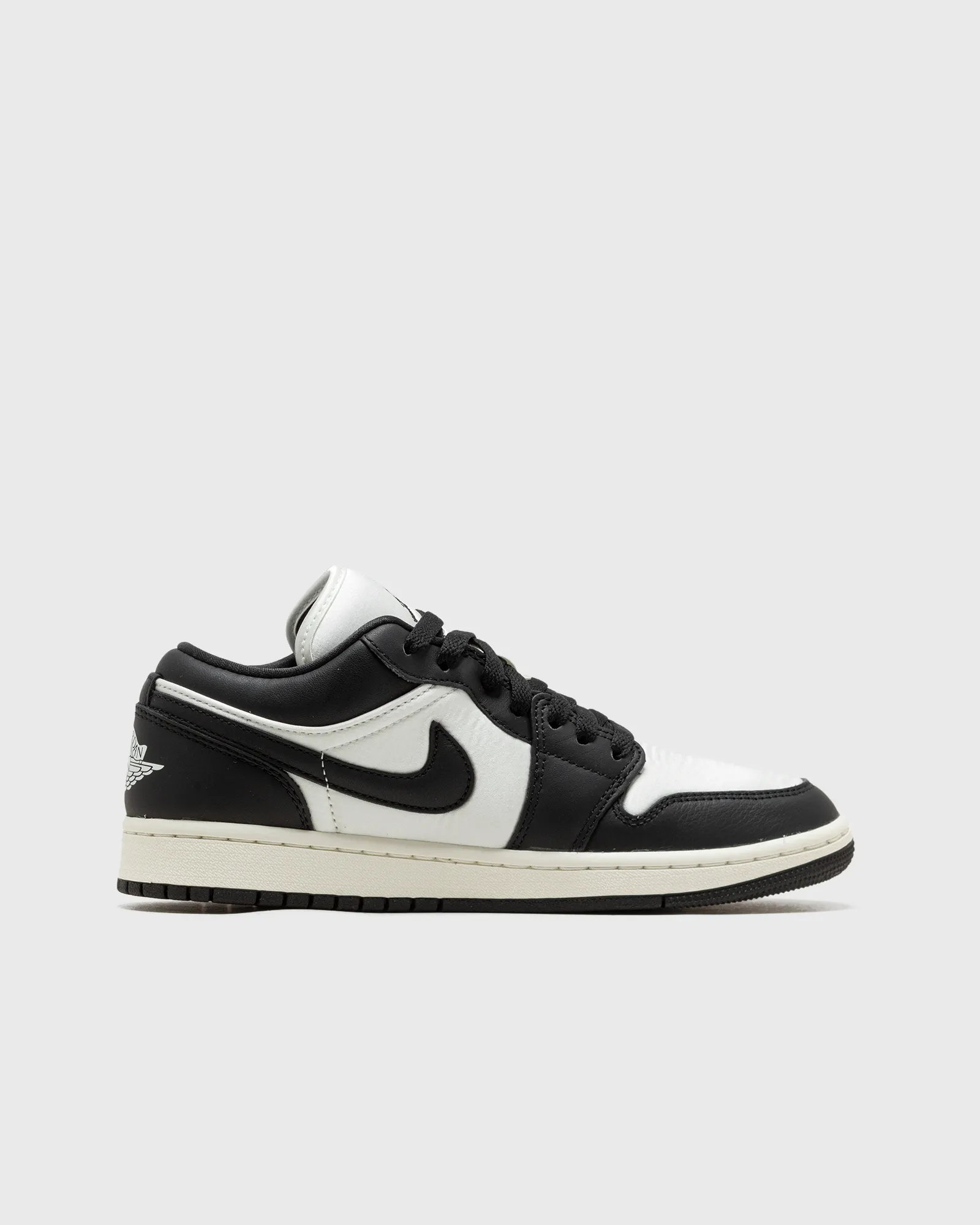 Jordan Air Jordan 1 Low SE Women's Shoes 'Vintage Panda'