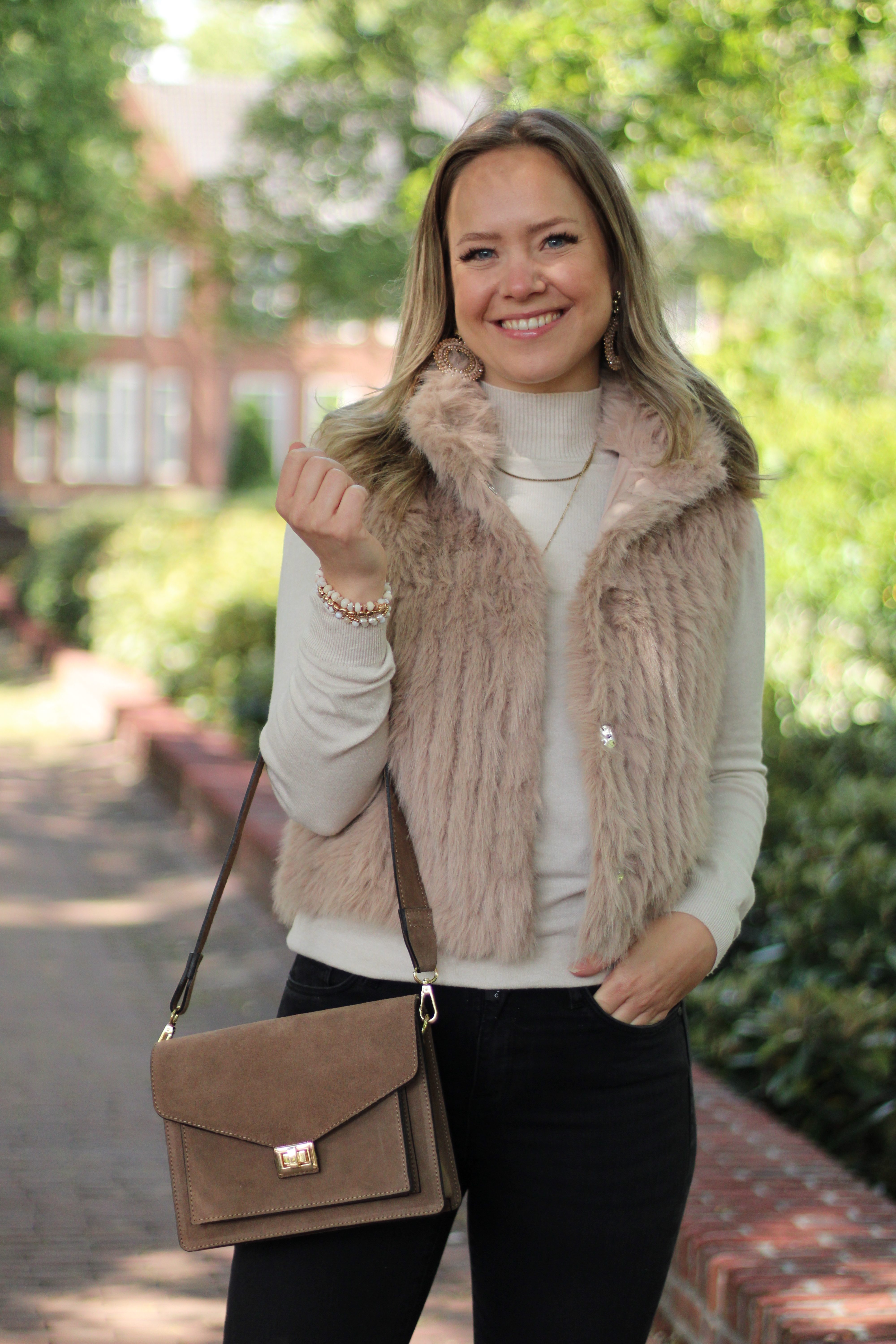 Rino & Pelle - Dava Gilet With Closure - Oat