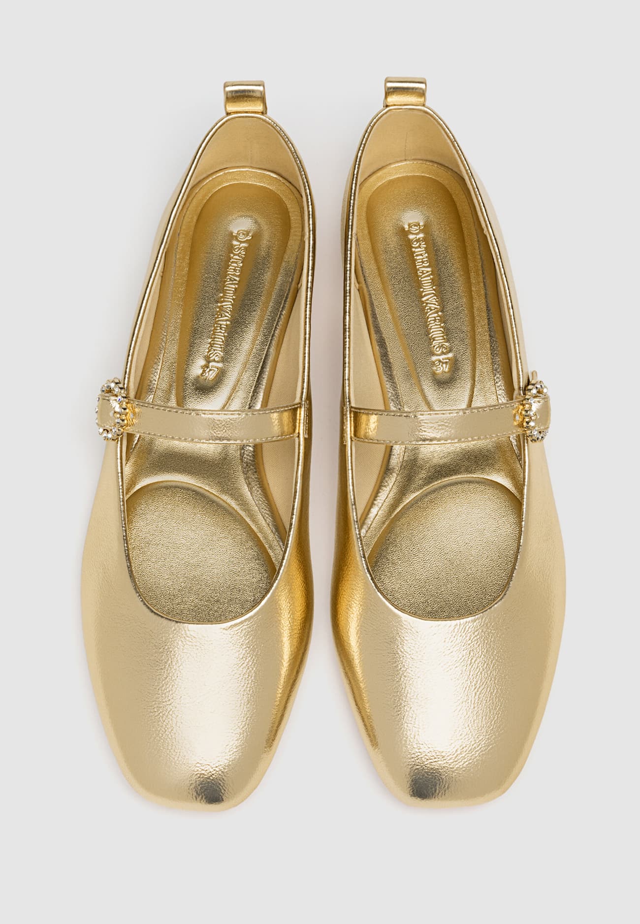 sapatilhas de ballet douradas