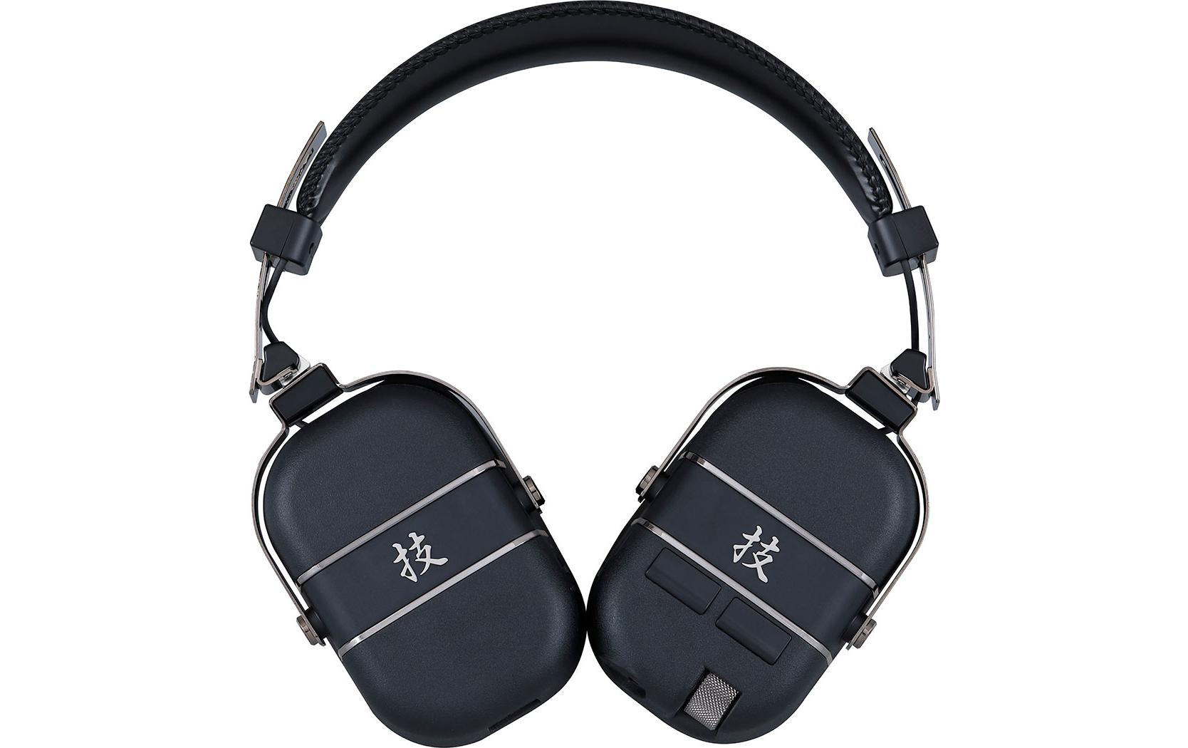 WAZA-AIR BASS<br>Ein immersives neues Sound- und Übungserlebnis für Bassisten