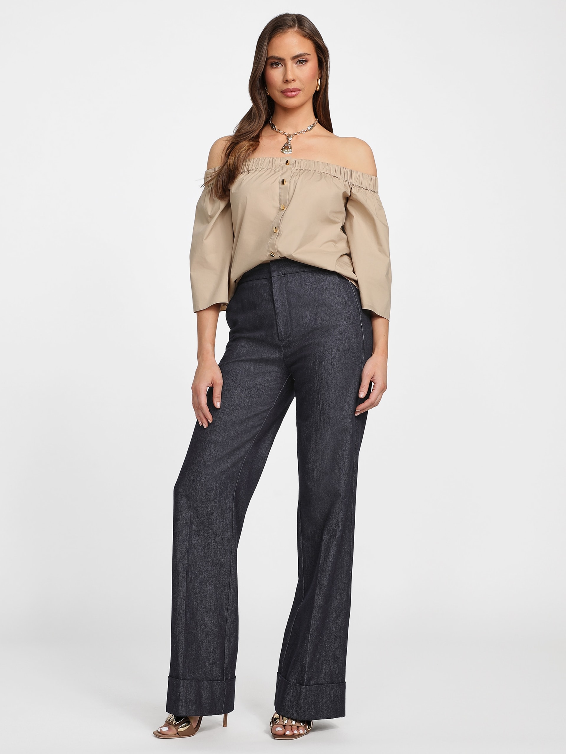 Blusa Pat com ombros à mostra