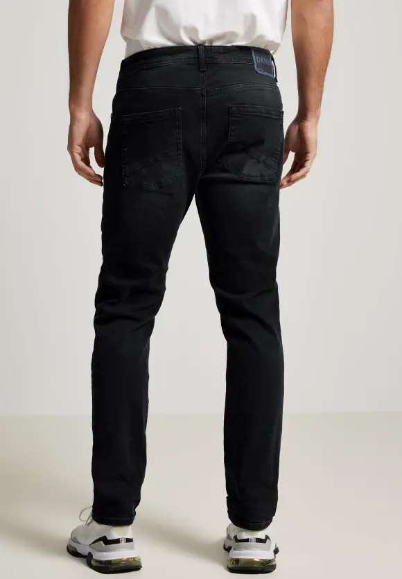 Regular Fit Jeans - basic black wash