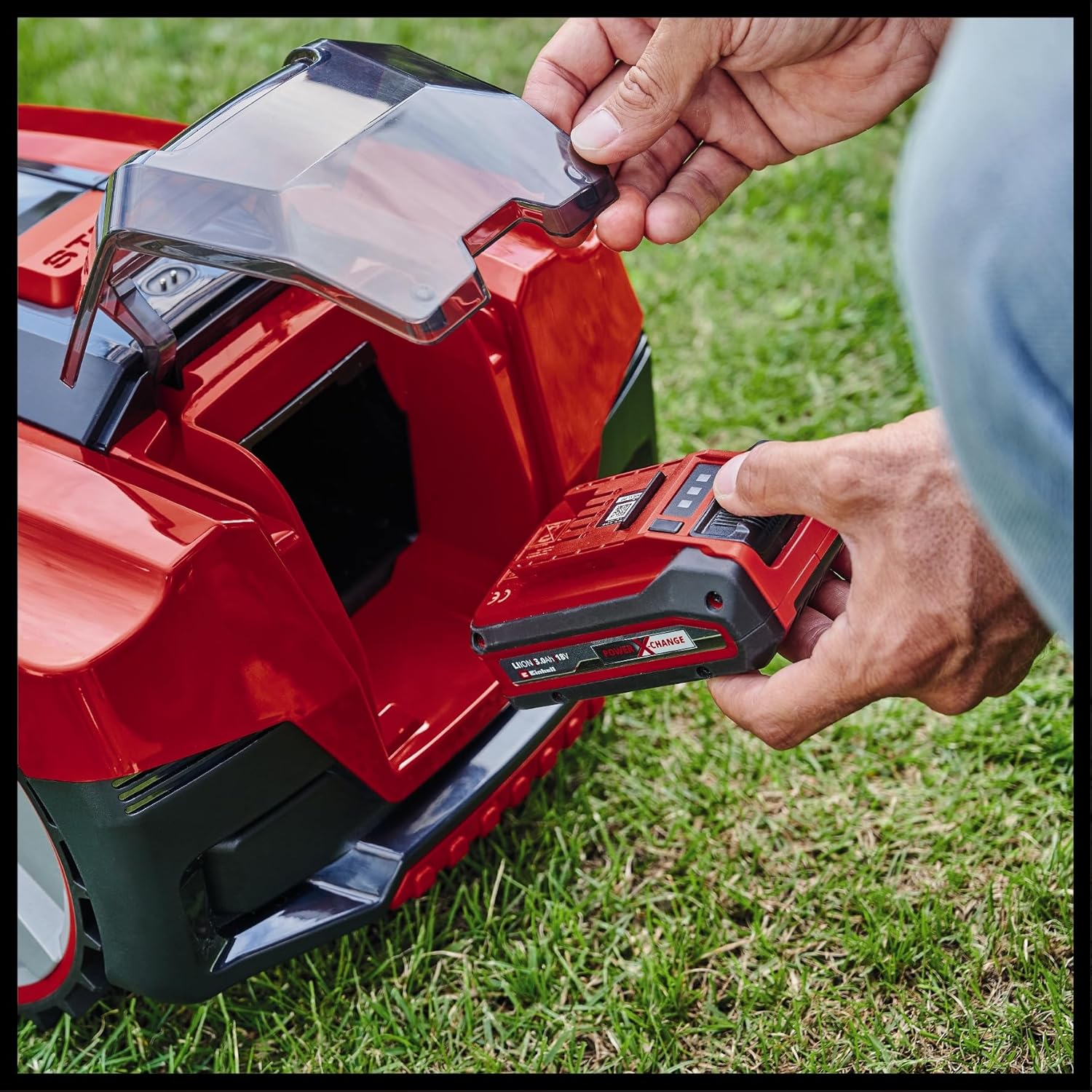 Einhell Mähroboter FREELEXO 550 Kit Power X-Change (18V, bis 35% Steigung, Stoß-/Kipp-/Hebe-/Regensensor, inkl. Installations-Kit für 550 m², inkl. 1x 3,0 Ah Akku)
