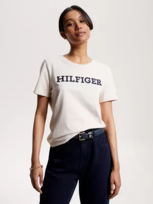 Camiseta Hilfiger Monotype com bordado