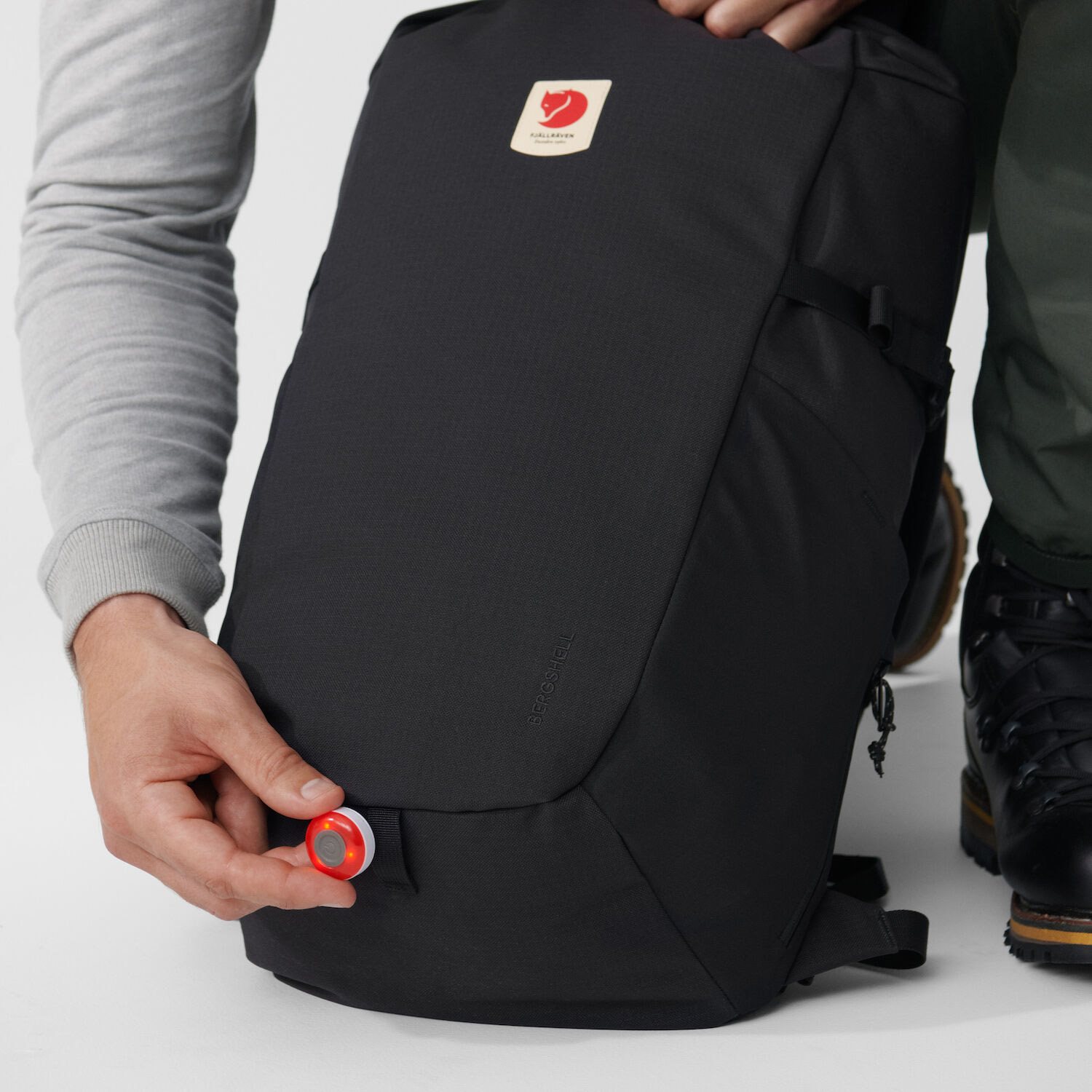 Fjallraven UlvÃ¶ Rolltop 30 black
