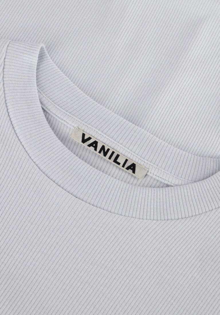 VANILIA lichtblauwe vanilia top rib basic t-shirt