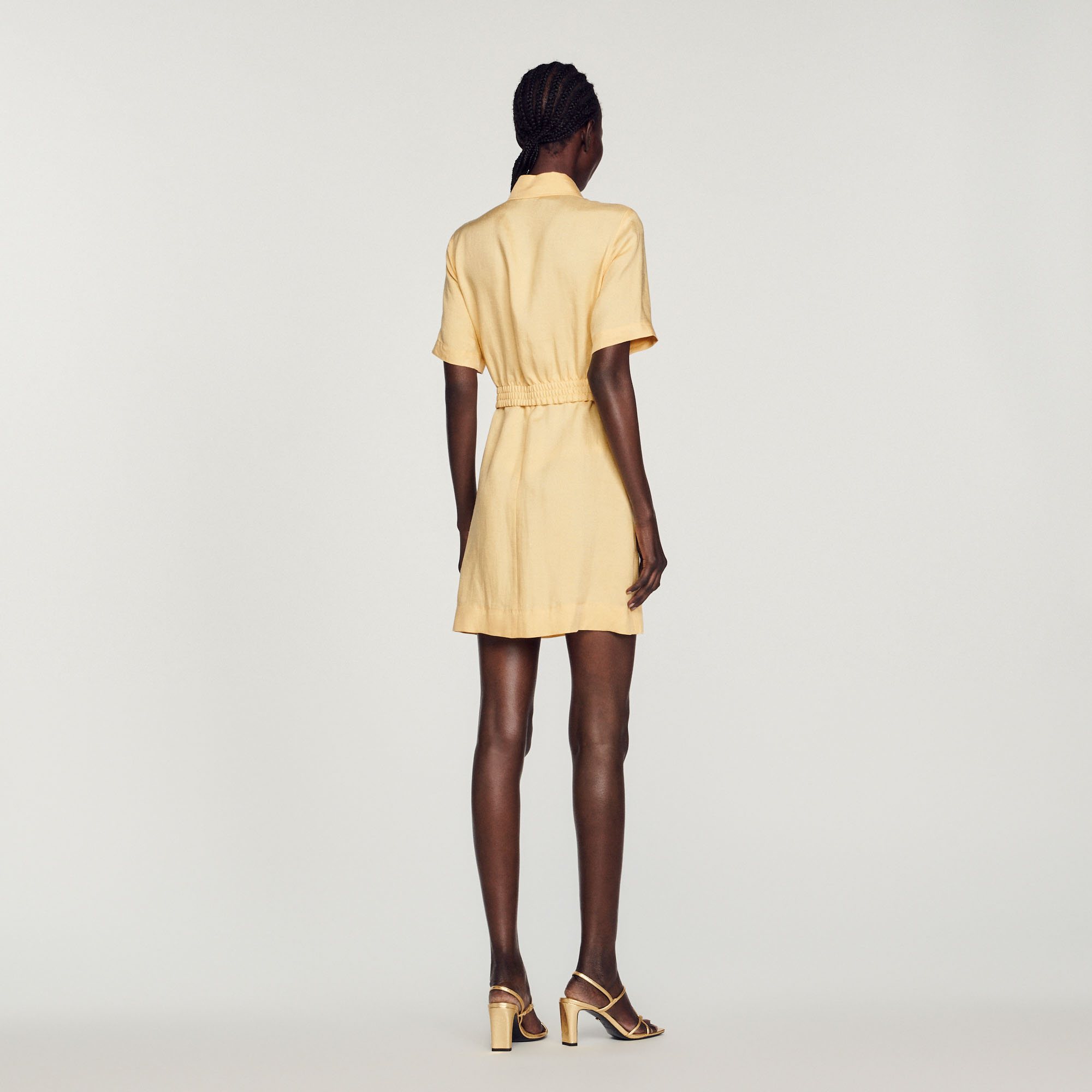 Robe courte boutonnee