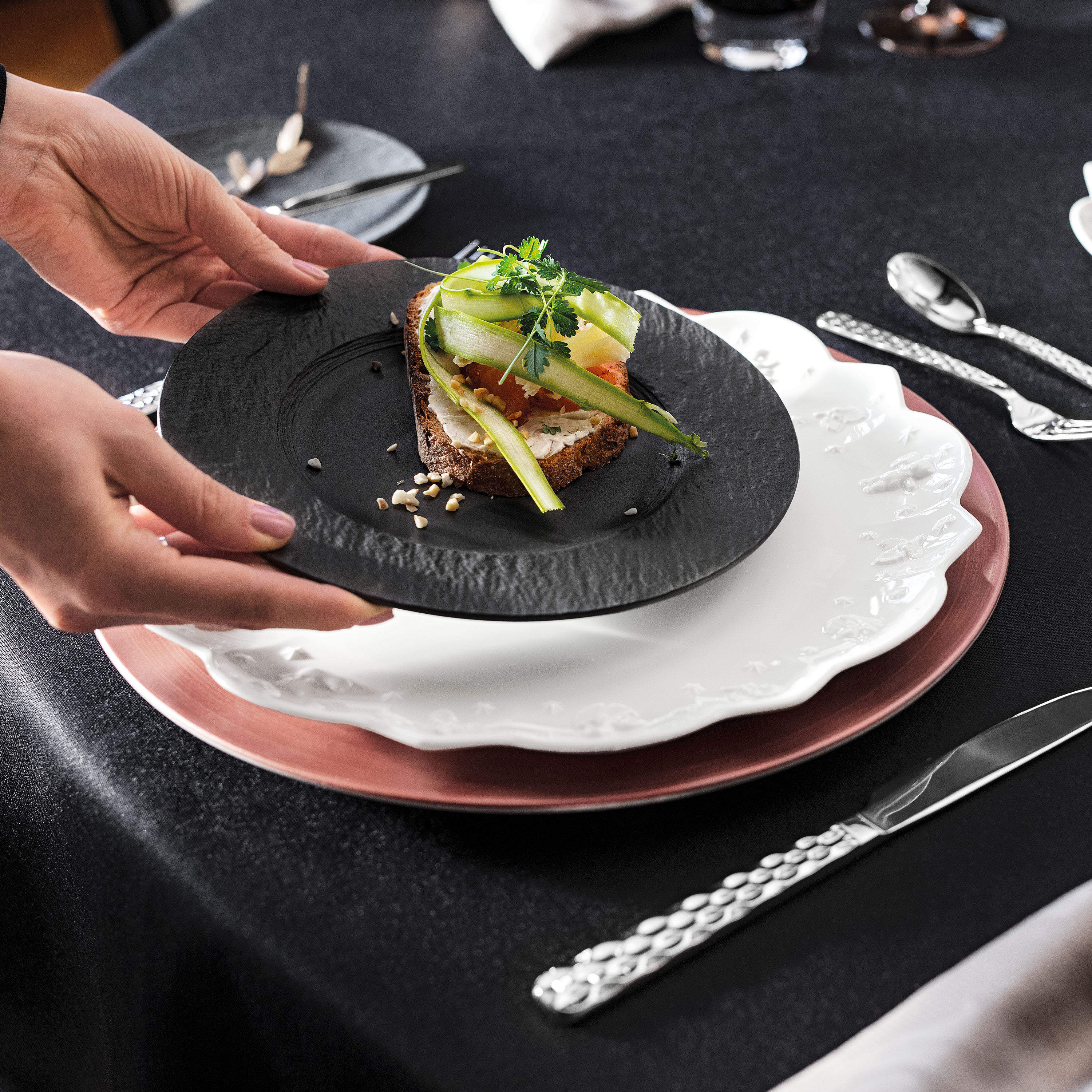 Manufacture Appetizer and dessert plate Black, 8.6'', Premium Porcelain