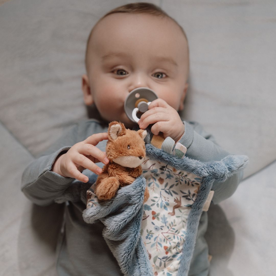 Little dutch knuffeldoekje vos