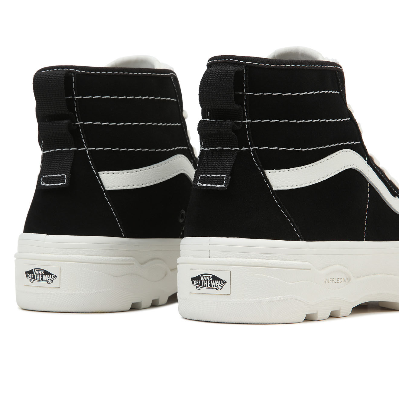 Vans Baskets en Velours de Cuir Sentry SK8-Hi WC fourrées noires