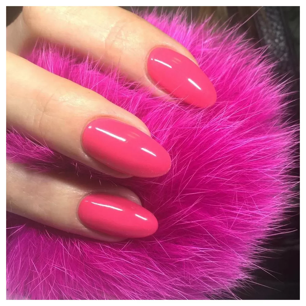 CND Vinylux Pink Bikini 134 - 15 ml.
