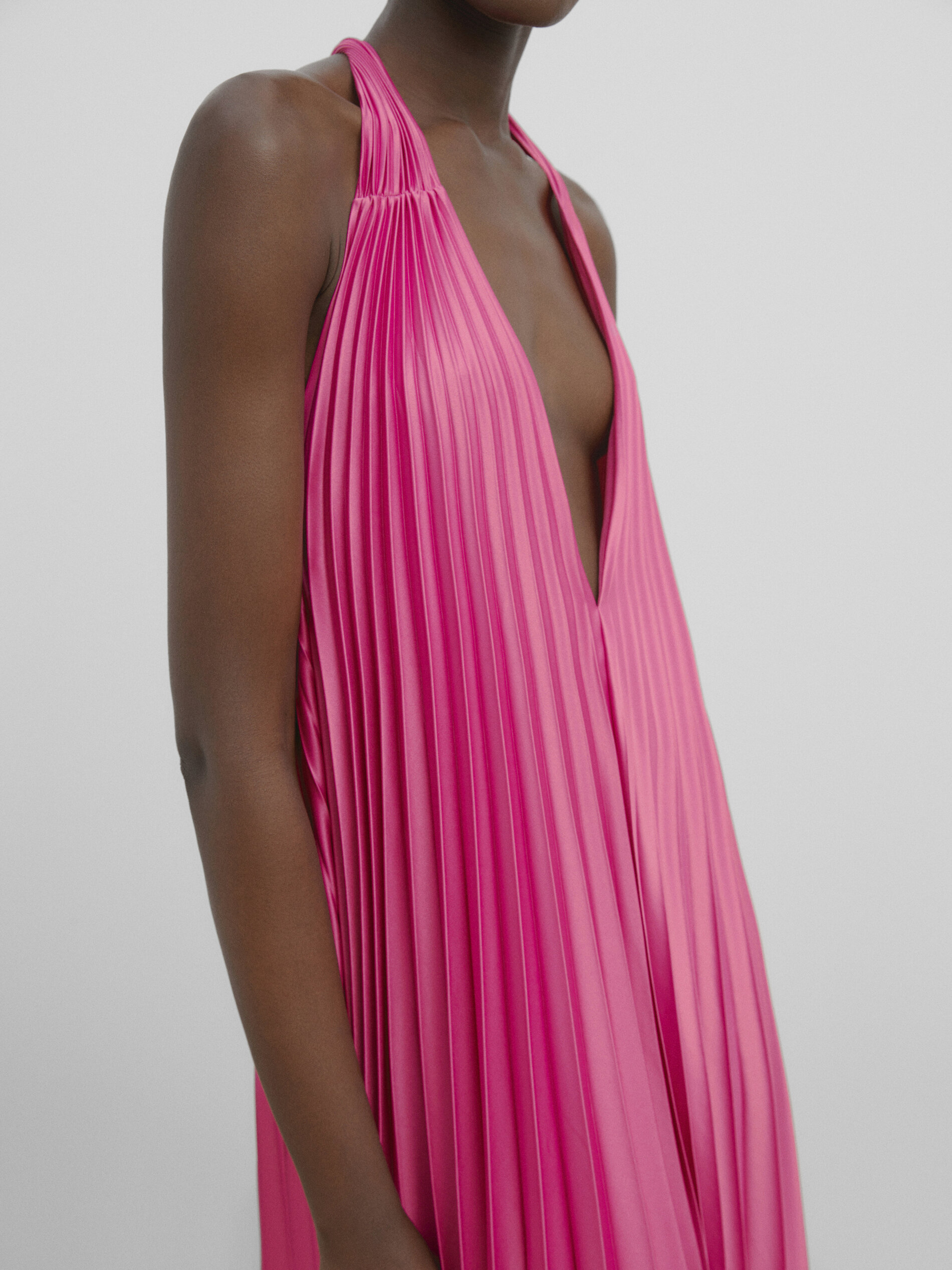 Vestido plissado amplo - Studio - ROSA