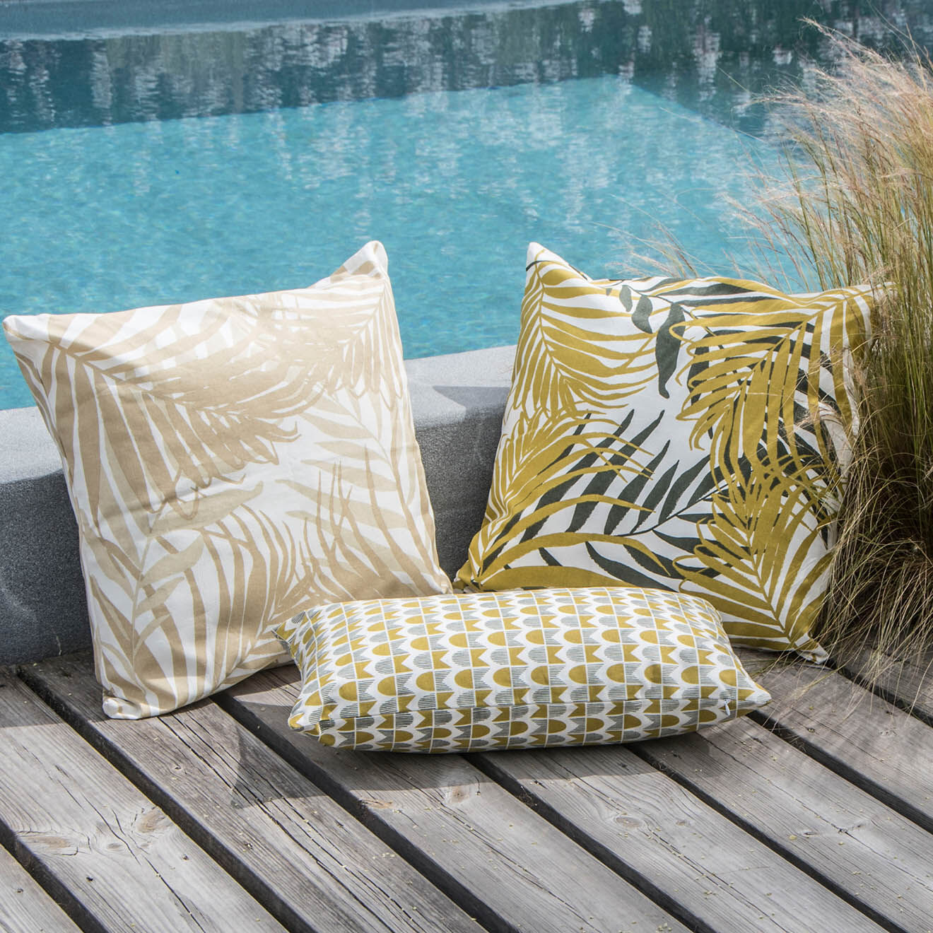 Febronie Housse de coussin d'extérieur Jungle jaune/kaki - 50x50 cm