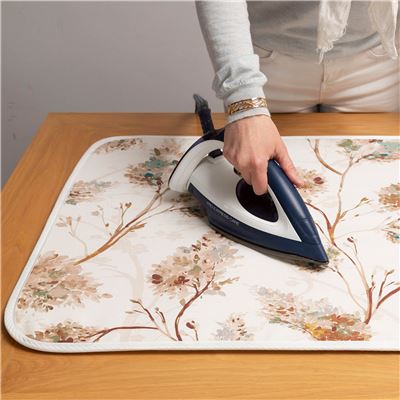 Housse de table à repasser ou nappe de repassage 5 épaisseurs motif fleurs - BECQUET CRÉATION