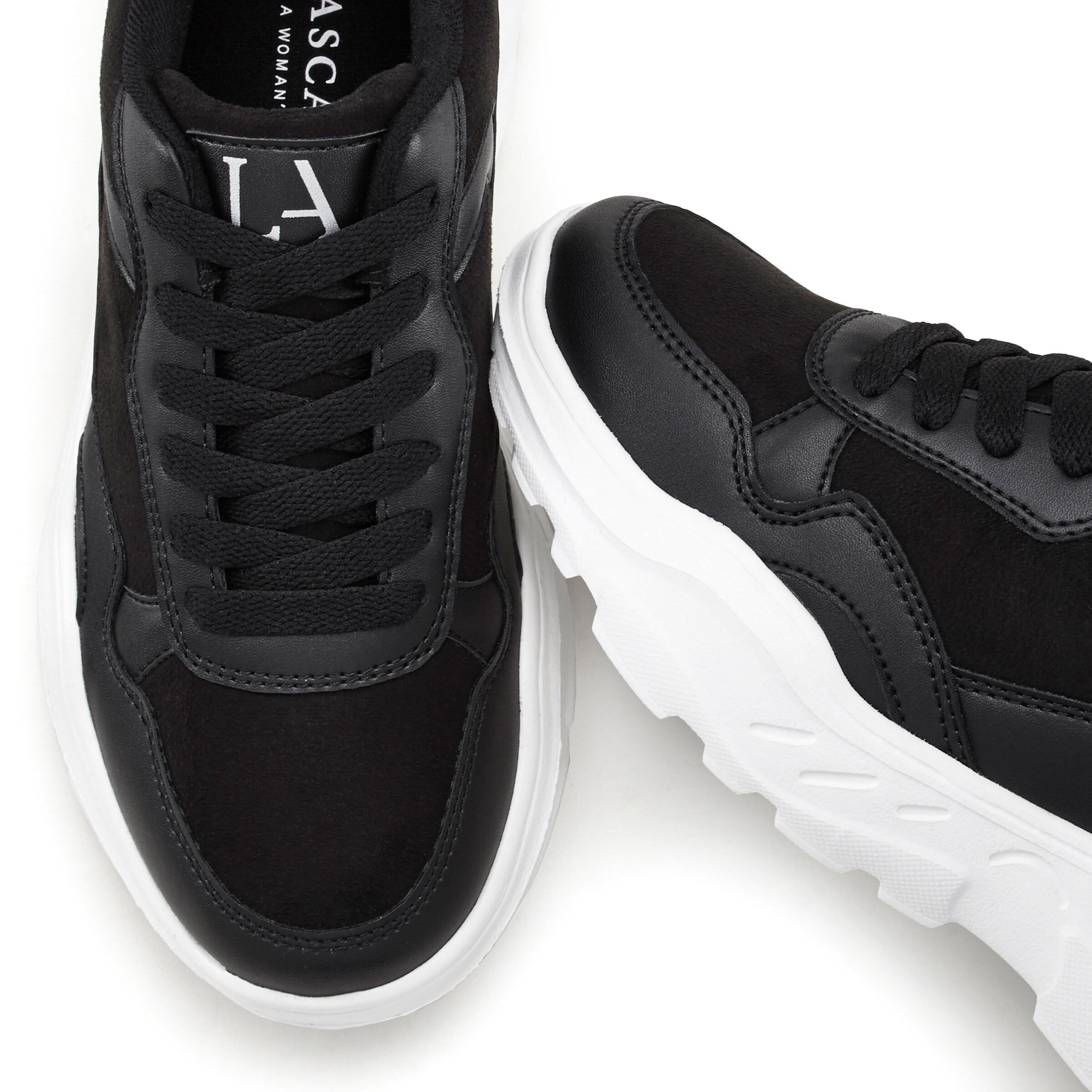 LASCANA Sneaker in schwarz