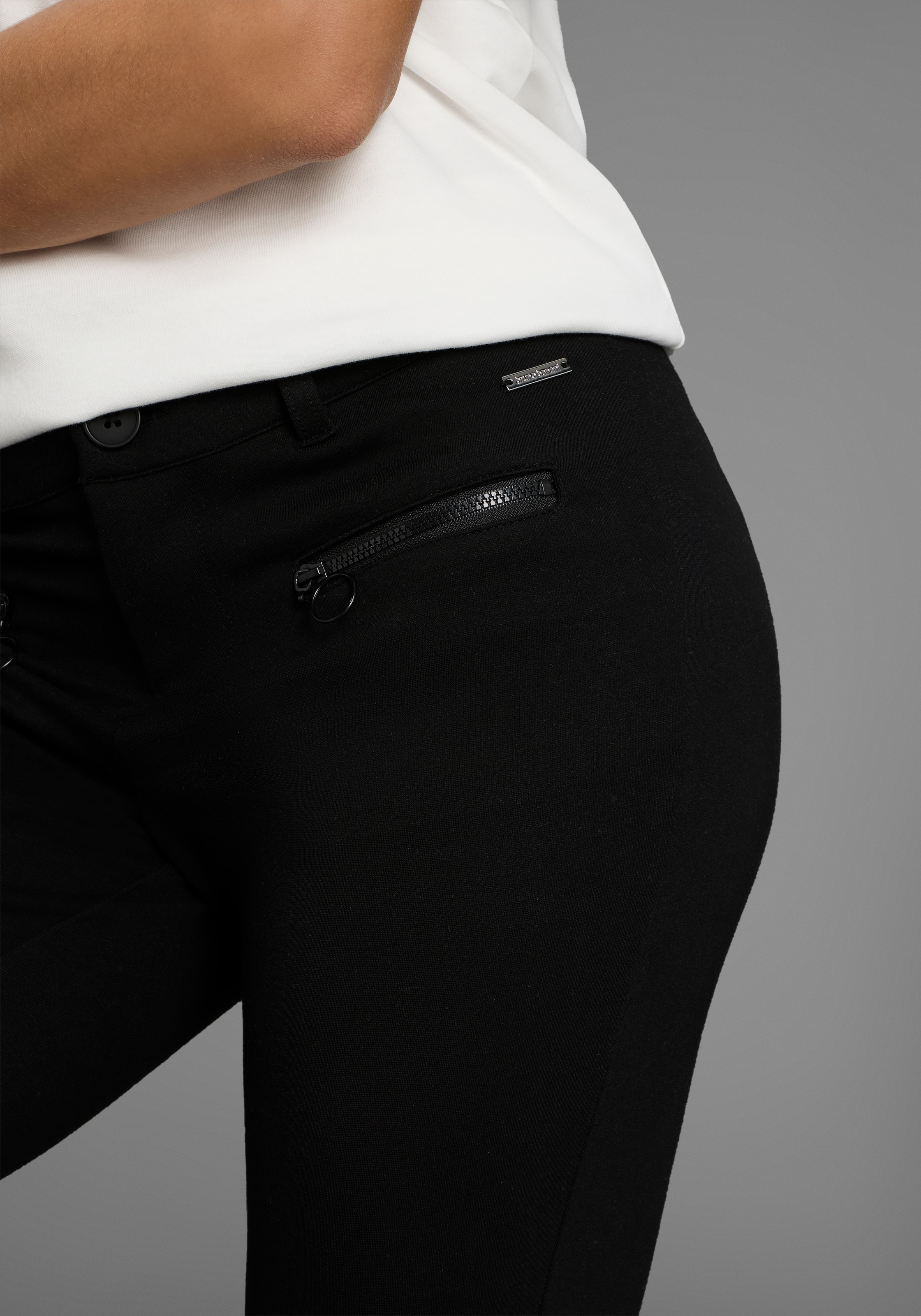 Bruno Banani Bootcuthose  mit Reissverschluss-Detail - NEUE KOLLEKTION