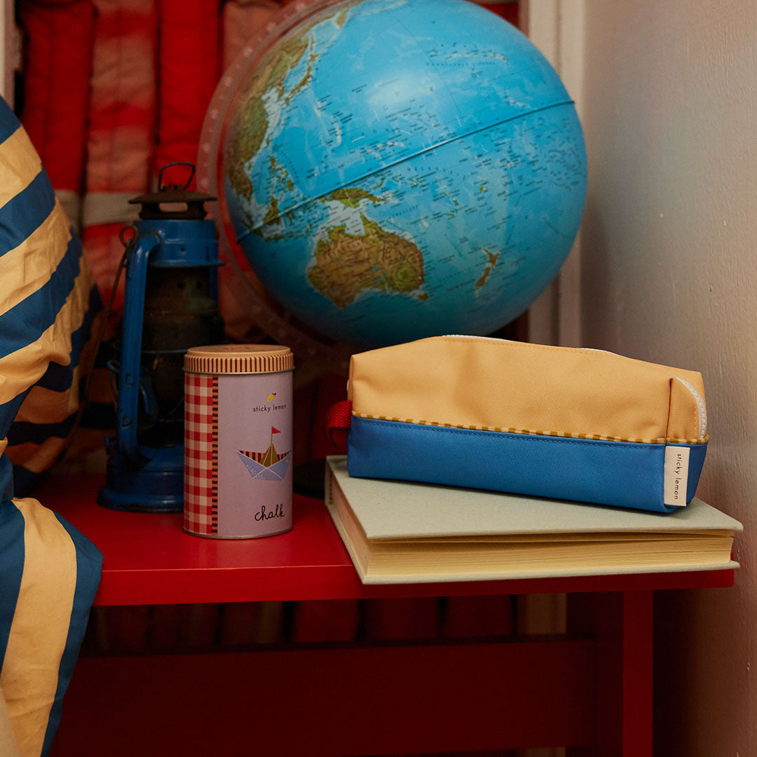 sticky lemon pennenetui colourblocking - sandy yellow - radar blue