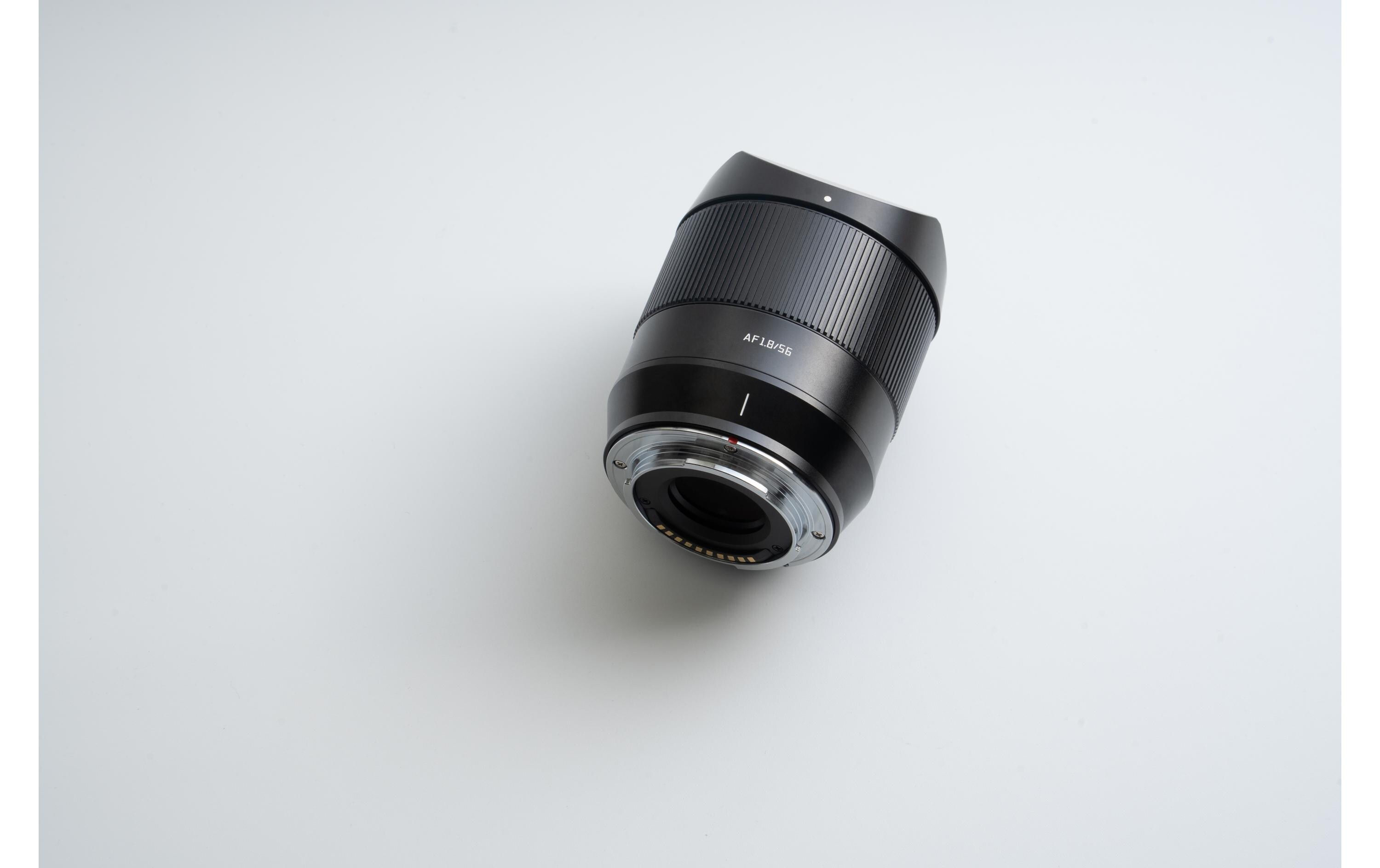 Festbrennweite AF 56mm F/1.8 – Sony E-Mount<br>Leichtes Objektiv, ideal für Porträts