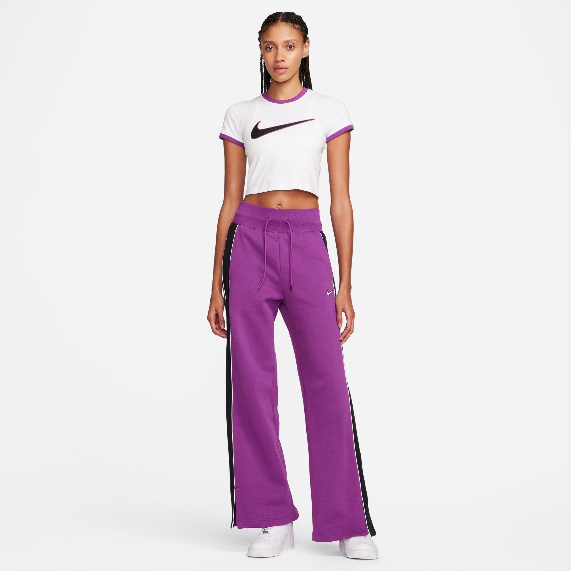 Nike Sportswear Tee Womens