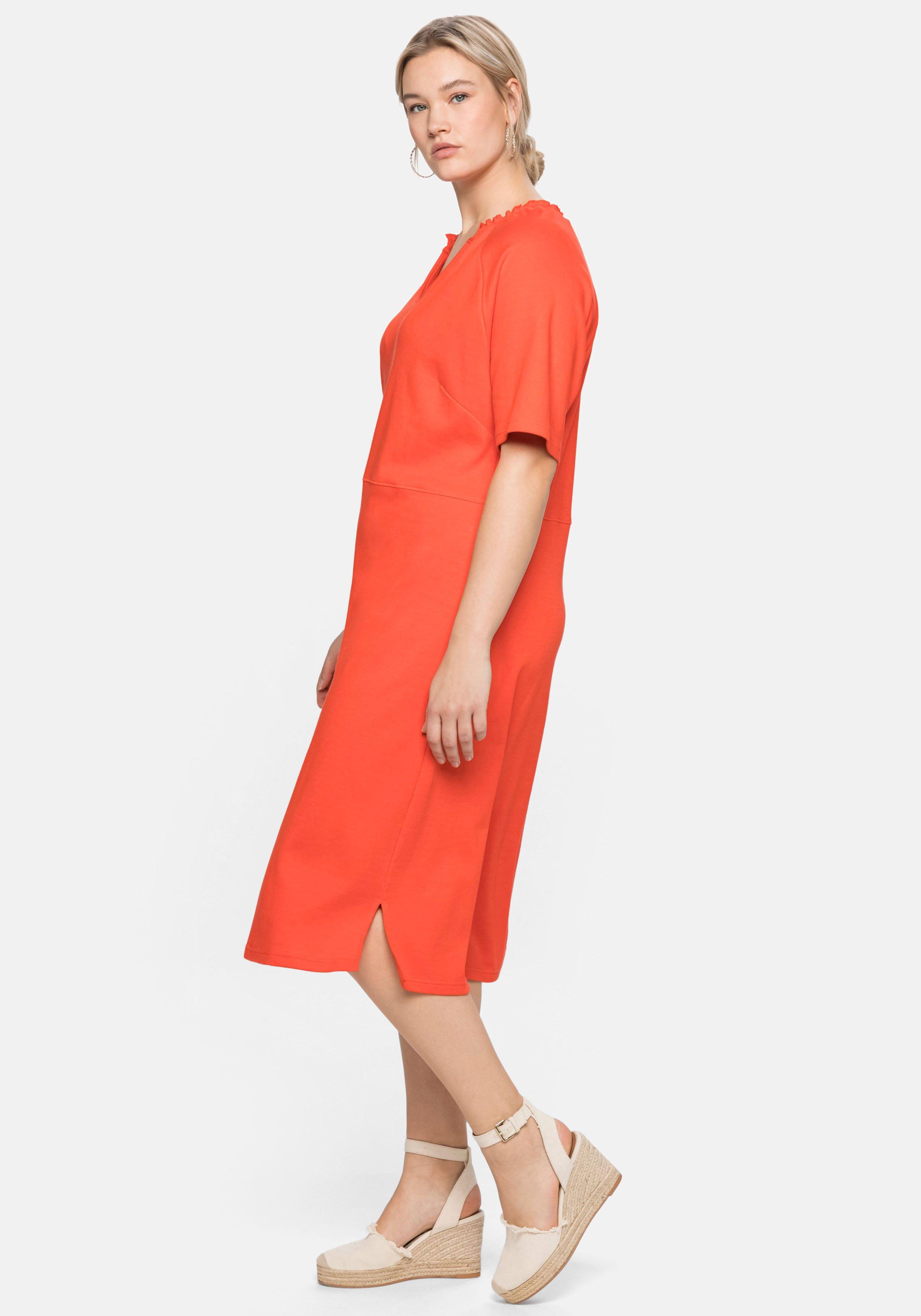 Shirtkleid mit gesmoktem V-Ausschnitt