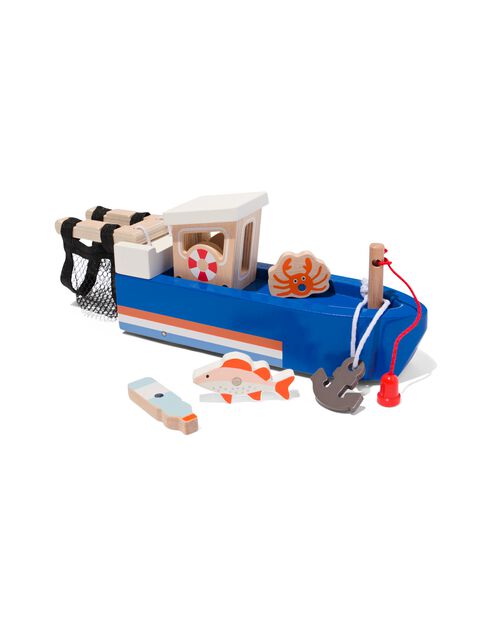 bateau de pêche en bois