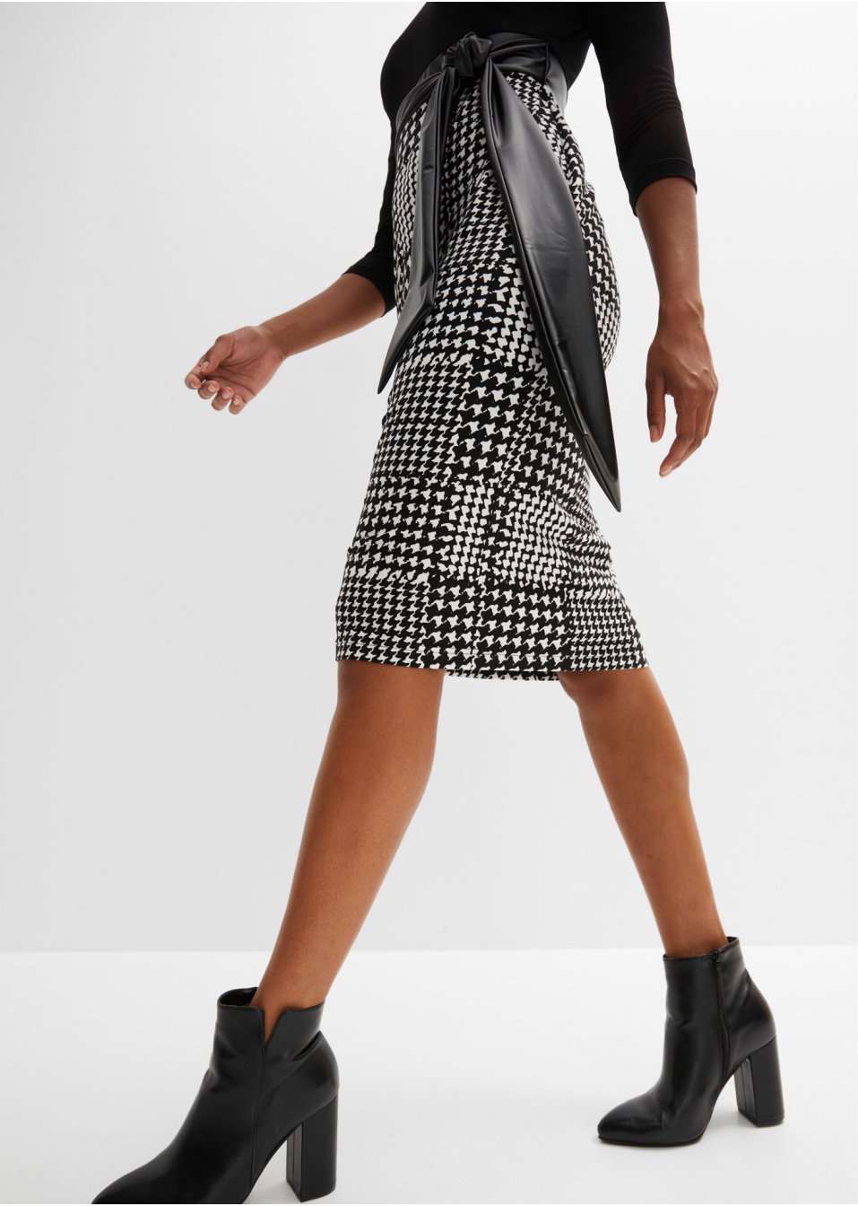 Robe midi avec ceinture