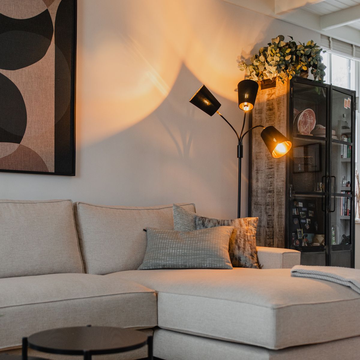 Moderne vloerlamp zwart 3-lichts - Carmen