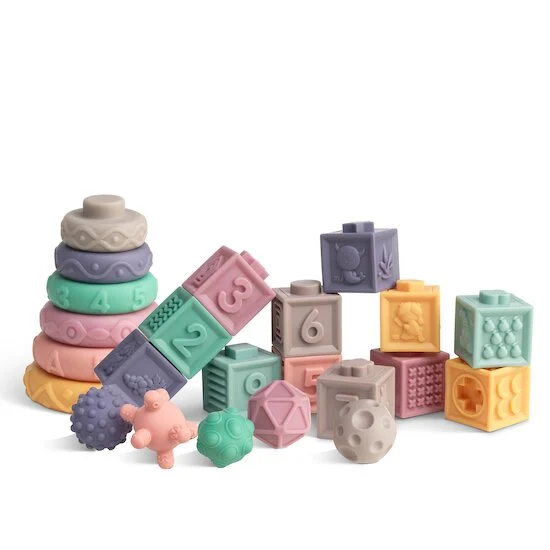 Coffret d'éveil sensoriel   de               Formula Baby