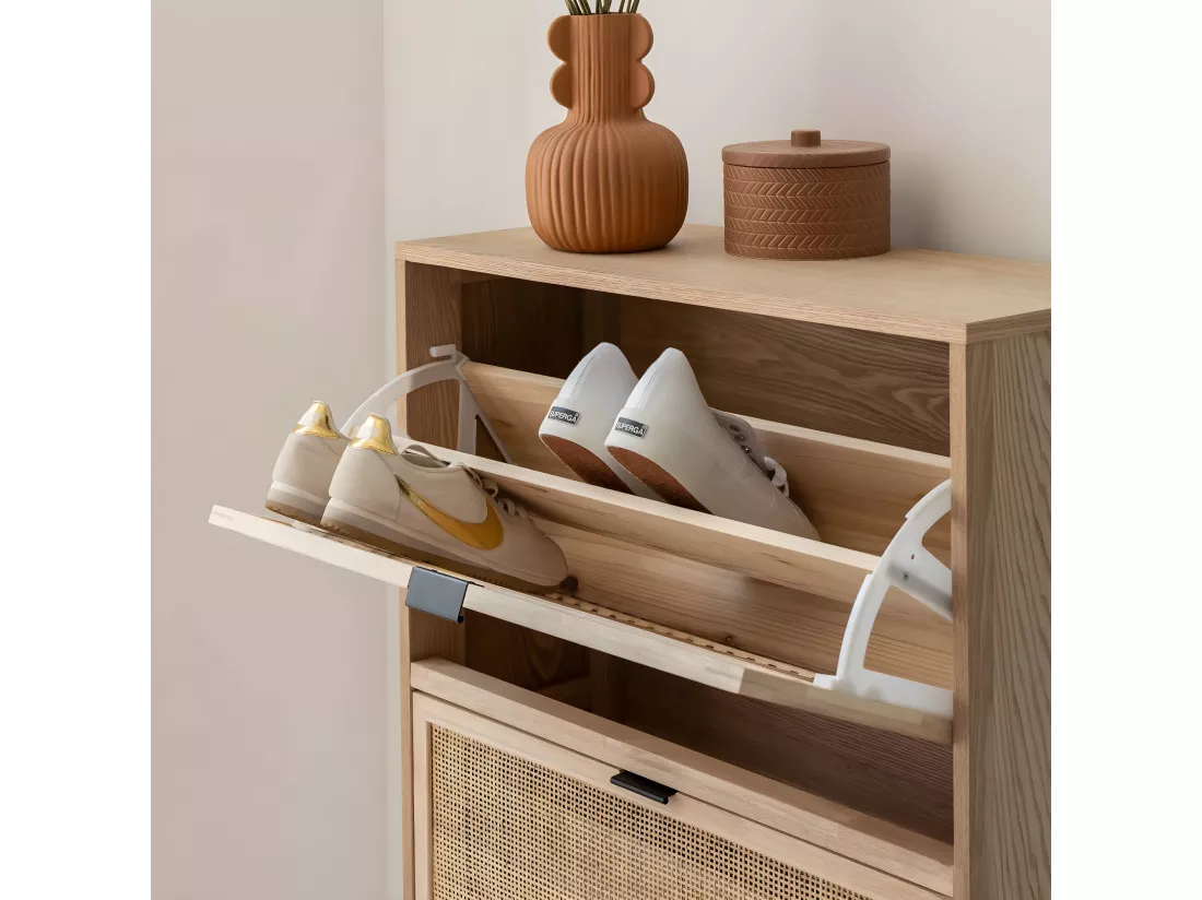 Meuble de rangement à chaussures en pin et cannage Guido