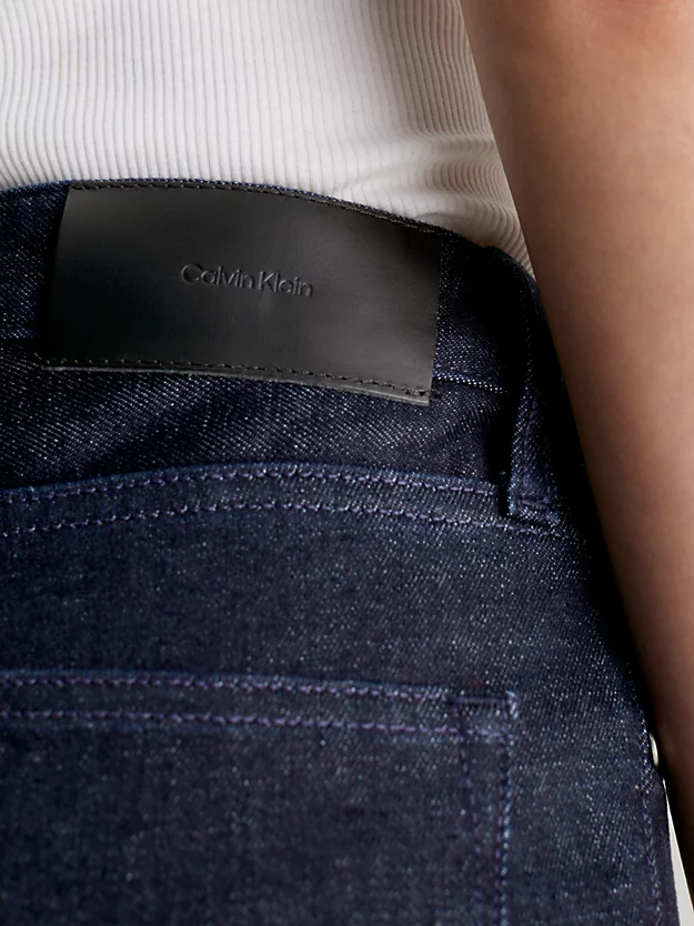 Calça jeans slim de cintura média