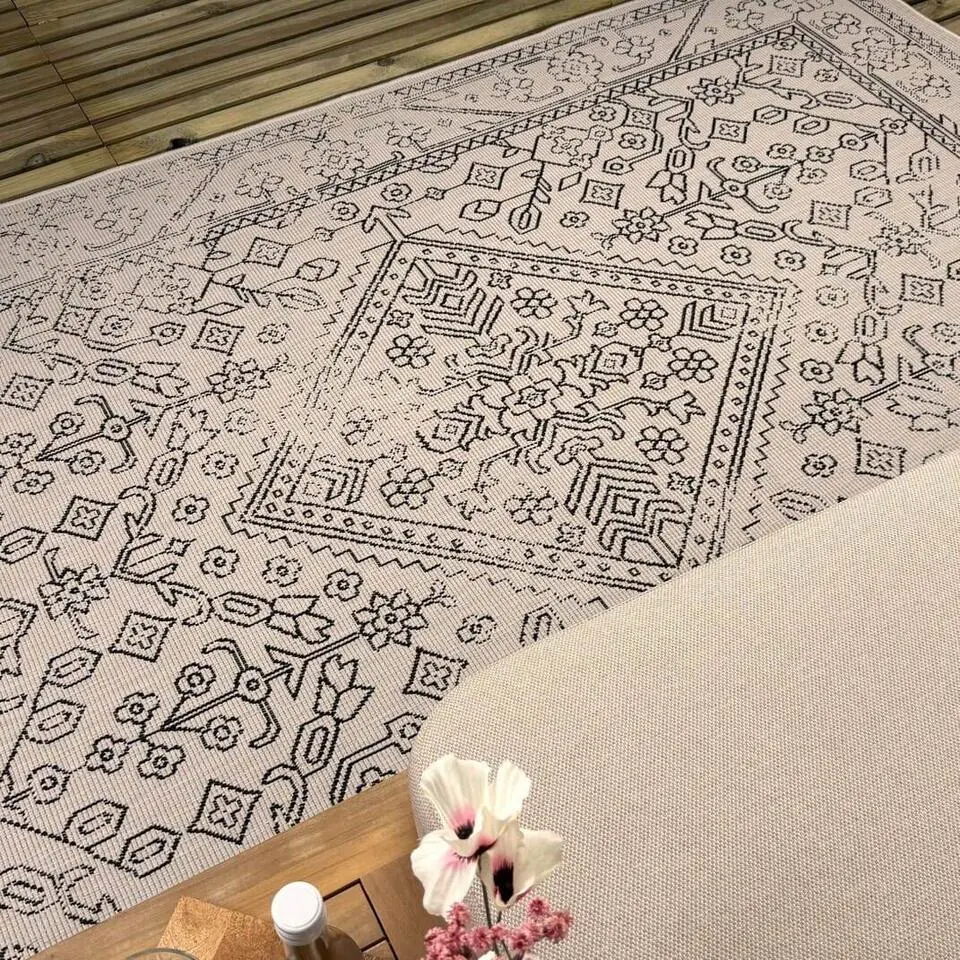 Interieur05 buitenkleed zwart/wit Nova - 290 x 200 cm